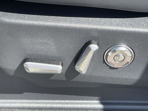 New 2025 Lincoln Navigator L Reserve w/ Jet Appearance Package image 14