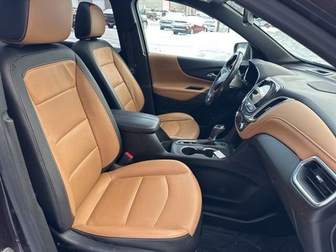 Used 2020 Chevrolet Equinox Premier image 32