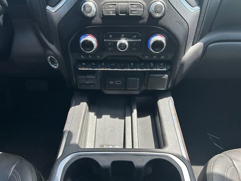 Used 2021 GMC Sierra 1500 Denali w/ Denali Ultimate Package AWD/4WD image 13