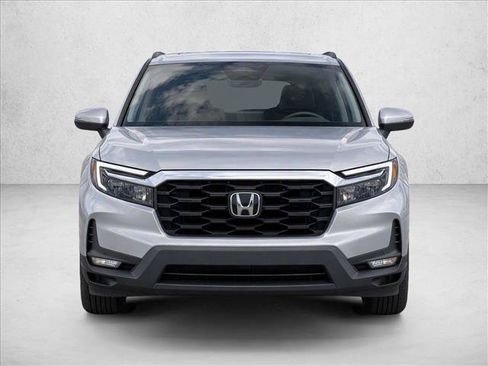Used 2023 Honda Passport EX-L image 2