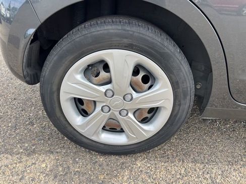 Used 2020 Chevrolet Spark LS image 27