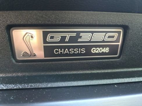 Used 2016 Ford Mustang Shelby GT350 w/ Technology Package RWD image 16
