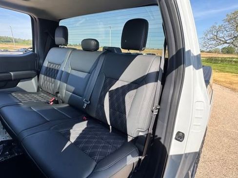 New 2026 Ford F250 XLT w/ XLT Premium Package AWD/4WD image 12