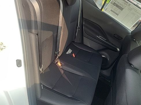 Used 2025 Nissan Kicks Play S image 22