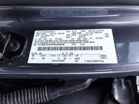 Used 2023 Ford F150 Lightning Platinum image 39