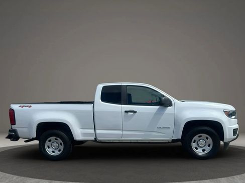 Used 2019 Chevrolet Colorado W/T w/ WT Convenience Package AWD/4WD image 4