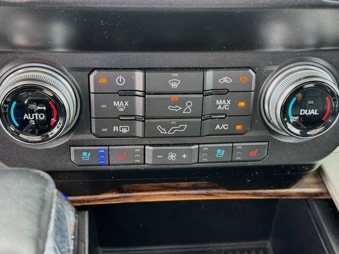 Used 2020 Ford F150 Lariat w/ Equipment Group 502A Luxury AWD/4WD image 15