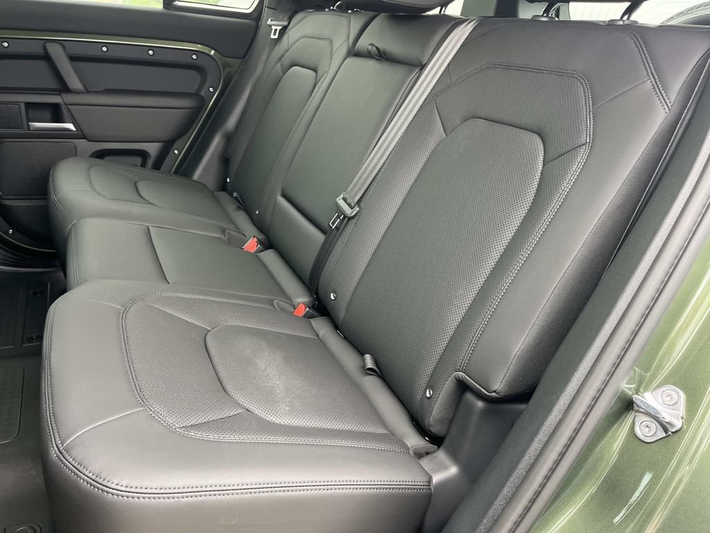 New 2026 Land Rover Defender 110 S AWD/4WD image 10