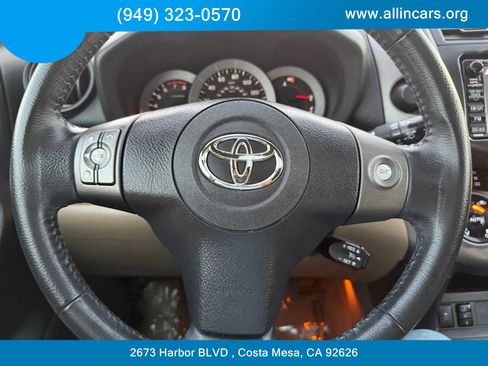 Used 2011 Toyota RAV4 Limited image 9