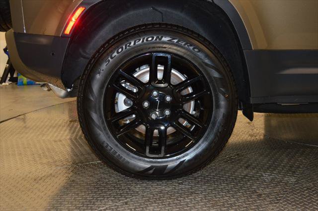 New 2026 Land Rover Defender 110 S AWD/4WD image 15
