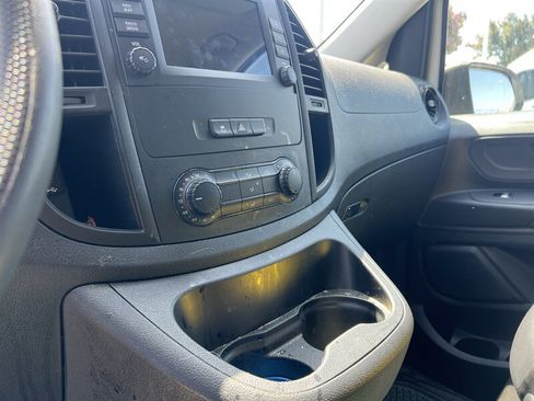 Used 2022 Mercedes-Benz Metris image 19