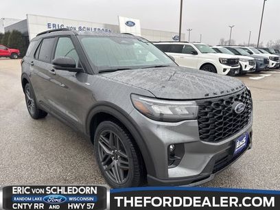 New 2026 Ford Explorer ST-Line w/ ST-Line Street Pack