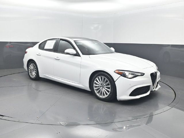 Used 2022 Alfa Romeo Giulia Sprint RWD image 32