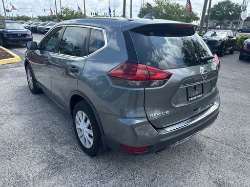 Used 2018 Nissan Rogue S FWD image 8