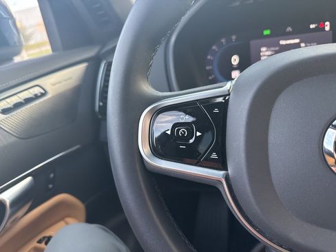 Used 2023 Volvo XC90 B6 Ultimate w/ Protection Package Premier image 24