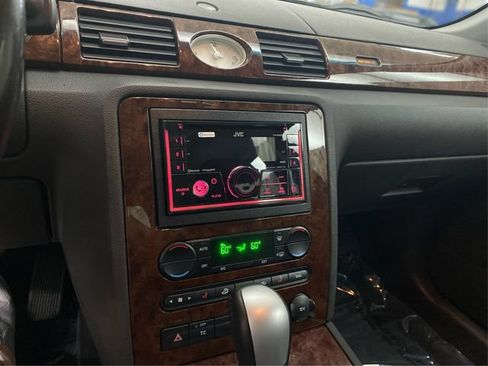 Used 2005 Ford Five Hundred Limited FWD image 31