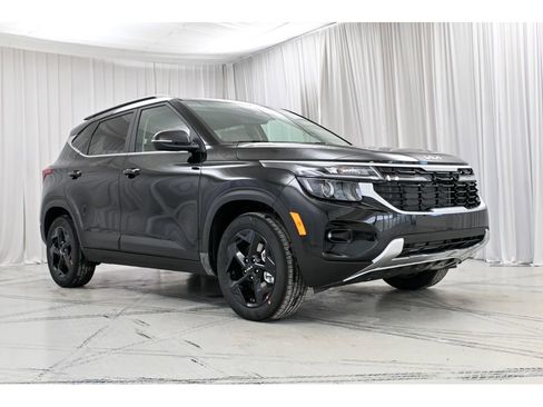 New 2026 Kia Seltos EX image 2