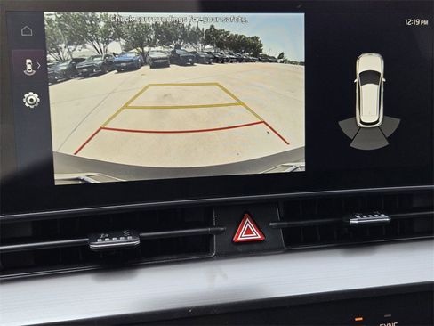 New 2025 Kia Sportage EX image 13