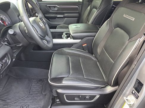 Used 2025 RAM 1500 Laramie w/ Sport Appearance Package AWD/4WD image 11