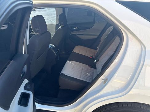 Used 2019 Chevrolet Equinox LS w/ LS Convenience Package image 5