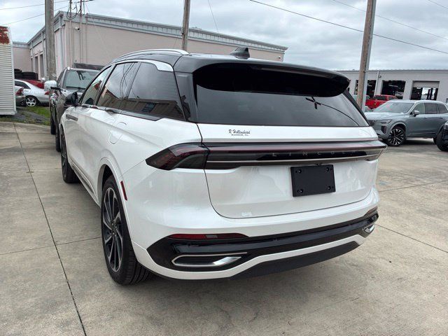 Used 2026 Lincoln Nautilus Black Label AWD/4WD image 4
