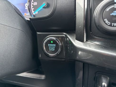 Used 2022 Ford F150 XLT w/ Equipment Group 302A High image 32