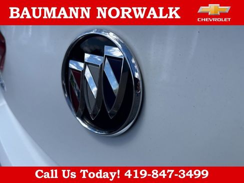 Used 2018 Buick Regal Preferred FWD image 34