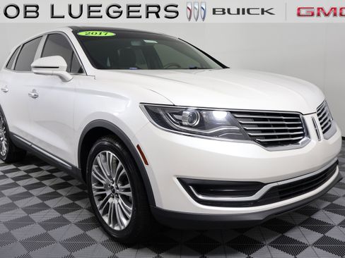 Used 2017 Lincoln MKX Reserve FWD image 1