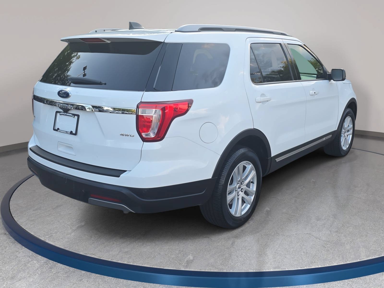 Used 2019 Ford Explorer XLT w/ Class III Trailer Tow Package AWD/4WD image 5