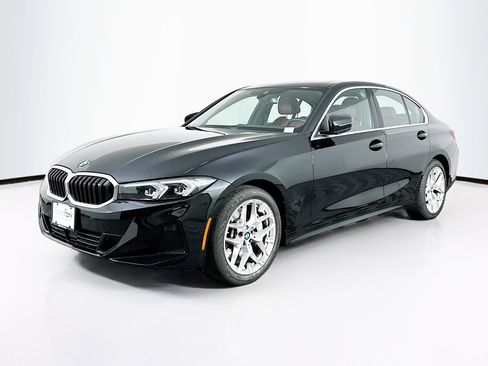 Used 2025 BMW 330i Sedan image 3