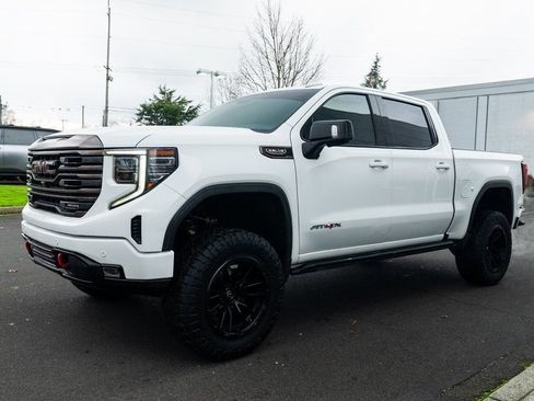 Used 2022 GMC Sierra 1500 AT4X AWD/4WD image 3