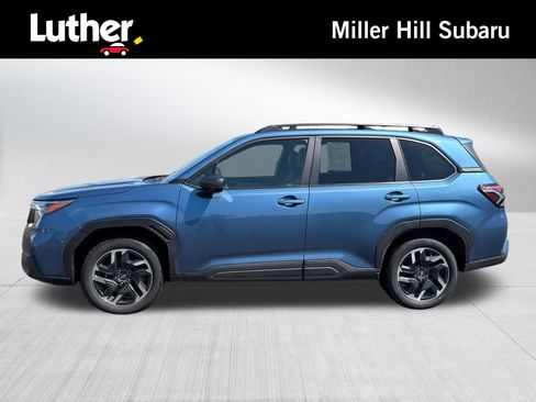 Used 2025 Subaru Forester Limited AWD/4WD image 1
