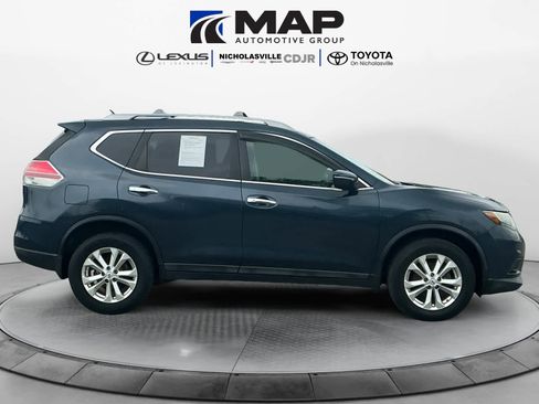 Used 2015 Nissan Rogue SV w/ SV Moonroof Package AWD/4WD image 6