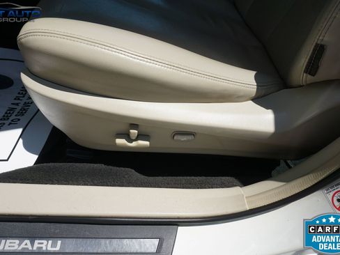 Used 2011 Subaru Legacy 2.5i Limited w/ Appearance Package 1H AWD/4WD image 26