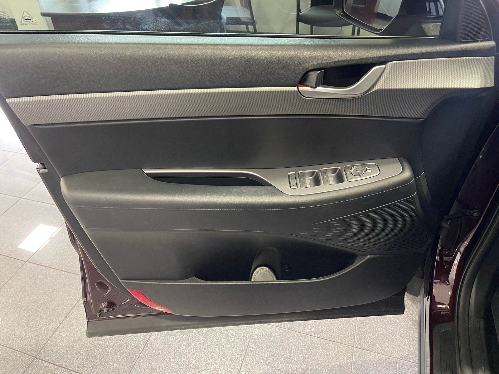 Used 2025 Hyundai Palisade SEL FWD image 23
