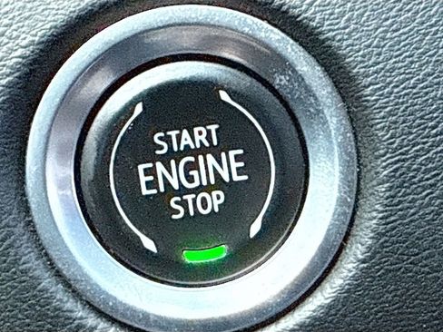 Used 2021 Cadillac Escalade Sport w/ Driver Assist Tech Package image 38