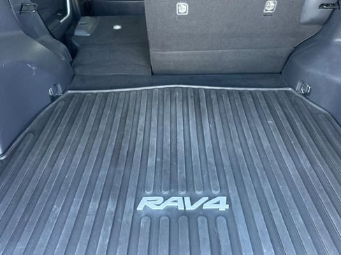 Certified 2021 Toyota RAV4 XLE Premium image 14