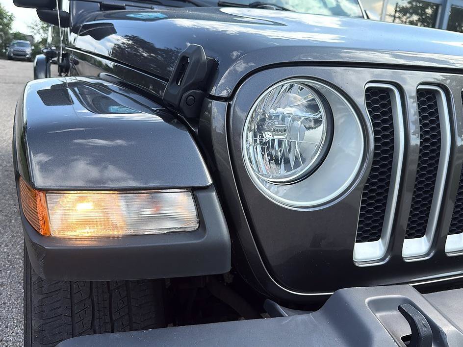 Used 2020 Jeep Wrangler Unlimited Sahara AWD/4WD image 11