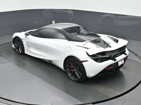 Used 2020 McLaren 720S Performance RWD image 31