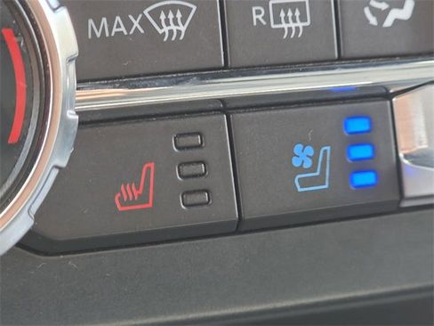 Used 2022 Ford F450 Lariat w/ Lariat Value Package image 22