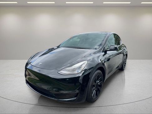 Used 2023 Tesla Model Y AWD image 20