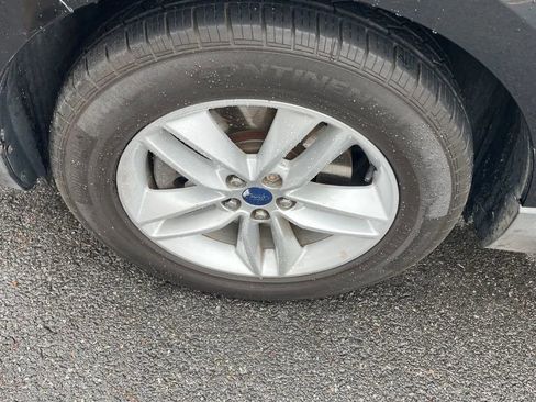 Used 2015 Ford Edge SEL w/ Canadian Comfort Package image 24