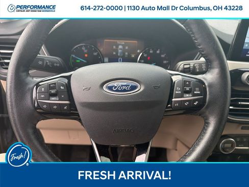 Used 2021 Ford Escape SEL image 18