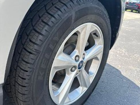 Certified 2020 Ford Edge SE FWD image 5