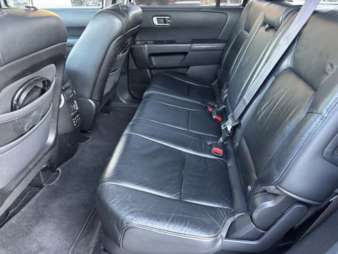Used 2011 Honda Pilot Touring image 3