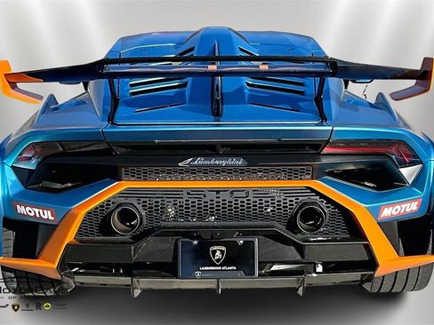 Used 2022 Lamborghini Huracan STO image 4