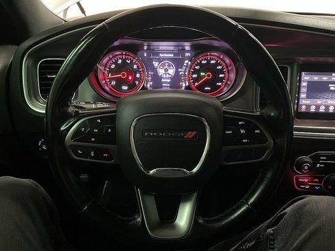 Used 2021 Dodge Charger SXT w/ Leather Interior Group image 15