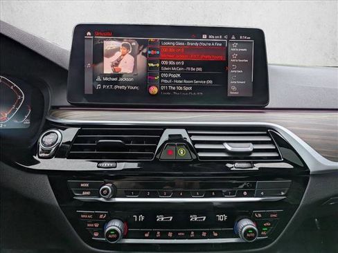 Used 2023 BMW 530i xDrive w/ Premium Package image 13