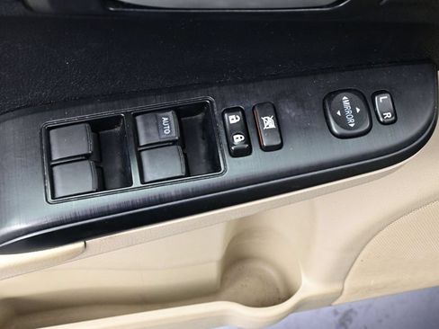 Used 2014 Toyota Camry LE FWD image 21