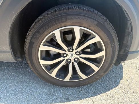 Used 2025 Ford Explorer ST-Line AWD/4WD image 19
